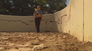 Temple Grandin in een cattle chute